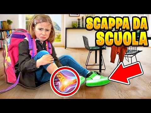 GIORGIA SCAPPA DA SCUOLA PERCHÈ HA PRESO UN BRUTTO VOTO CADE SI FA MALE E SI ROMPE IL PIEDE *Piange*