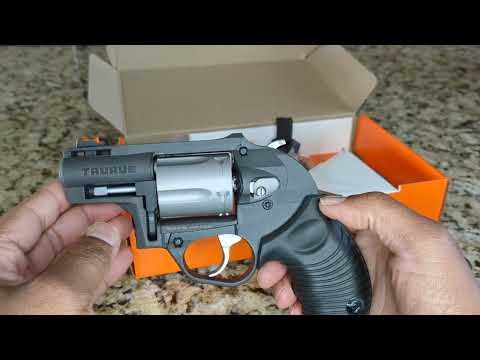 FightNgear Shoots and Reviews Taurus Protector Poly 605 .357 Magnum Snubbie