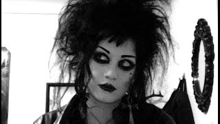 Huge Goth Hair Tutorial | Black Friday