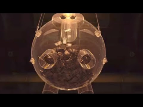 Squid Game: Season 2 - Money Filling into the Piggy Bank Scene [4K]