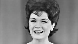 Connie Francis &quot;I&#39;ll Be Home For Christmas&quot; on The Ed Sullivan Show