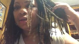 Clipping the Ends of My Locs