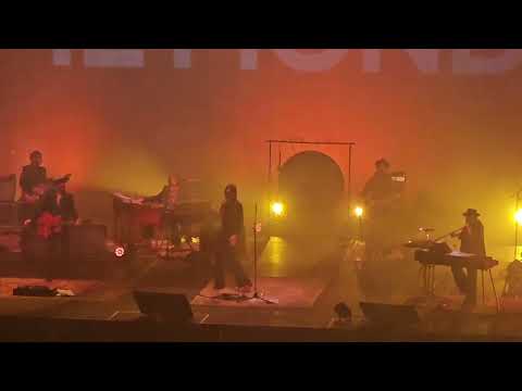 Baustelle - Contro il mondo