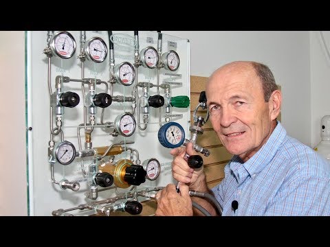 What Is A Fill Station? - Scuba Tech Tips: S08E09