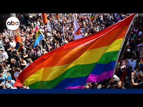 1 dead, 17 injured after car drives into crowd at Berlin's LGBTQ+ march