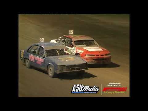 Street Sedans: A-Main - Gympie Speedway - 09.12.2006