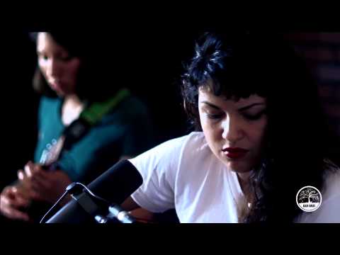 Irene Diaz - This Cannot Be (Live at The Gaia Haus)