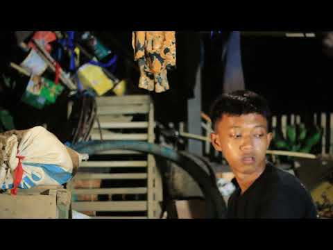 Official trailer "Rahasia Dibalik Rongsokan" kelompok 4 12 DKV 1