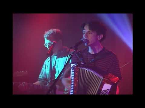 she's an angel (live 2001)