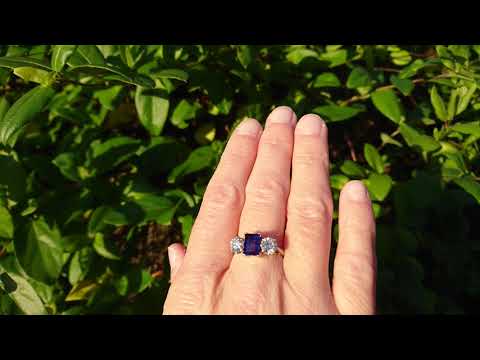 A stunning 18ct gold sapphire & diamond trilogy ring