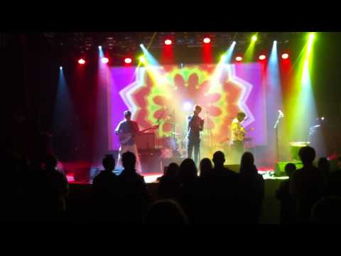 Georgian Waters - Palm Trees LIVE @ Debaser Medis 14/9-13