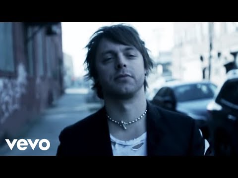 Bullet For My Valentine - Riot (Official Music Video)