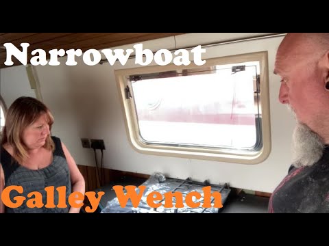 Building Our Narrowboat #39 - Galley Wench gets a kitchen (sort of)