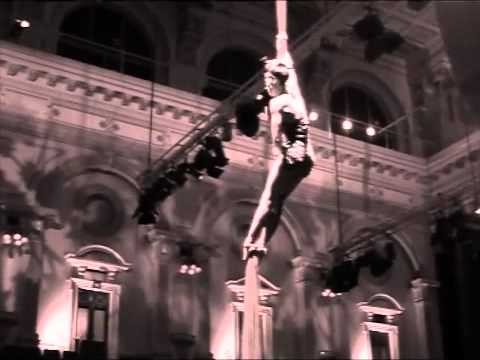 Meiwah Williams Aerial Tissu (Silks) Act