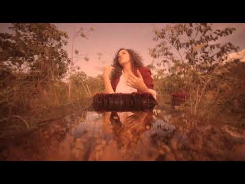 Bastidores clipe Velhas Sílabas - Rhaissa Bittar