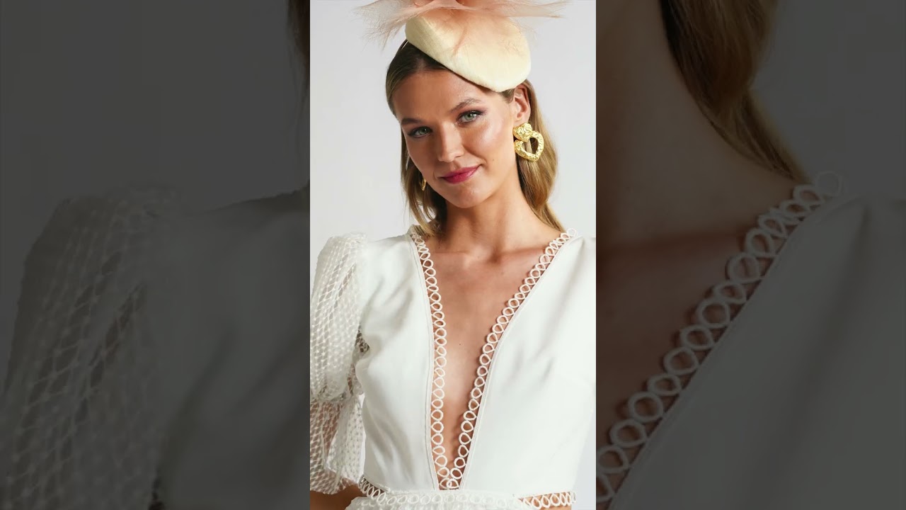 Robe de mariée courte et Haute Couture Odette 💎 Collection Épurée Civile par Émie Saint-Germain