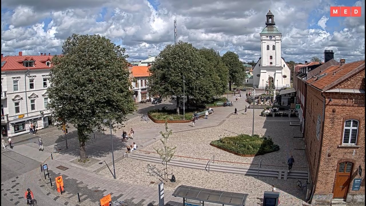 Live webcam view of Brunnsparken Square & Varberg Church