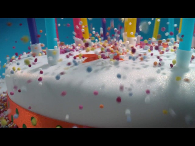 Video Teaser für Laowa 24mm f/14 Probe Lens Footage: Birthday Cake (Credit to Packshot Factory Ltd)