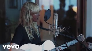 Lucy Rose - Making of Live at Urchin Studios