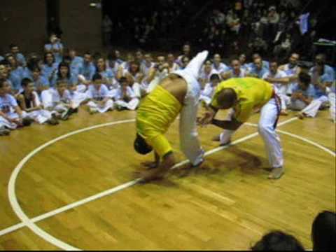 Capoeira Lembrança Negra - Batizado Bari 2007
