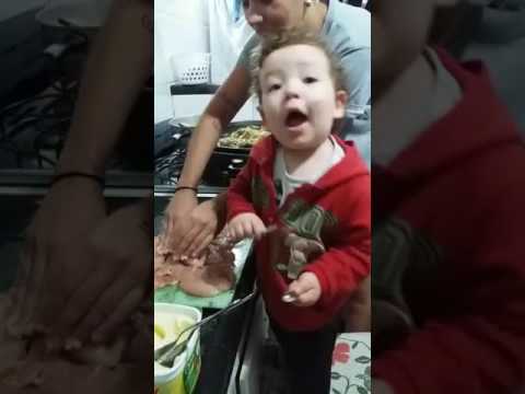 2017 07 11 - Anthony fazendo seu primeiro prato