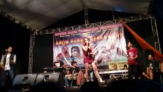 Download lagu Suara emas lady Wijaya mp3