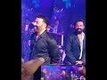 Aaj mausam beiman hai bada|Live by Sonu Nigam|Deol brother enjoying the song on stage with Sonu N.