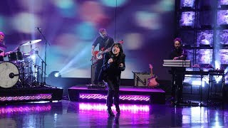 Sharon Van Etten Rocks with 'Seventeen' Sharon Van Etten Rocks with 'Seventeen'