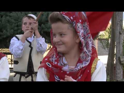 nusja bllok e ka bo gjalin ne fesbuk - mister x   aga baba