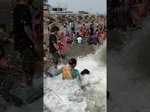 Digha:-দুটি মহিলাকে কিভাবে টেনে নিয়ে গেল,পরেরটা দেখুন|| #digha #beach #viral #shorts #youtubeshorts