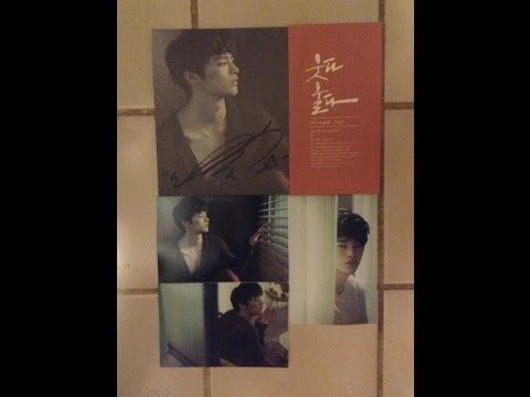 [Soompi] Unboxing Seo In Guk - With Laughter or With Tears Signed/Autographed Album