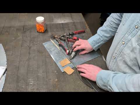 Do not use snips to cut wire, plastic, nor cardboard