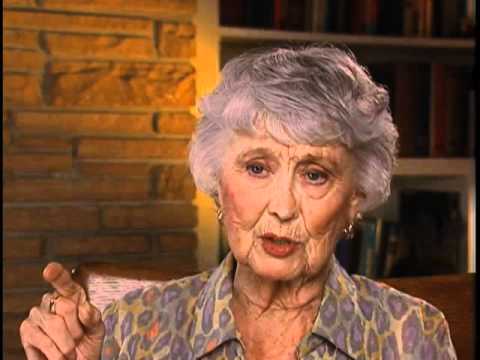 Betty Garrett discusses "Irene Lorenzo" on All in the Family- EMMYTVLEGENDS.ORG