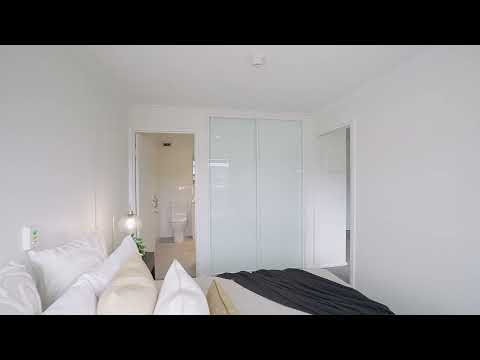 Apartment with water glimpses of Derwent River
