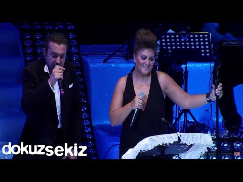 Halil Sezai & Sibel Can - Paramparça  (Harbiye Açıkhava Konseri)