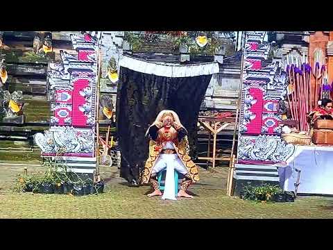 BHAKTI PENGANYARAN PEMERINTAH DESA SIDAKARYA KE PURA ULUN DANU BATUR