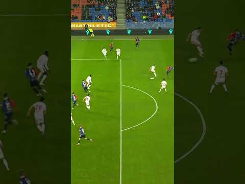 😳 Where is the Goalkeeper❓After Geneva, it’s also happening in Basel… 👀🪄 @Servette FC