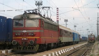 preview picture of video 'Bulgaria: BDZ Class 42 electric loco departs from Volujak on a Sofia to Dragoman train'