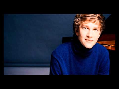 BBC Proms 2013: R. Schumann, Concerto for Piano in A minor (p.2) - Jan Lisiecki