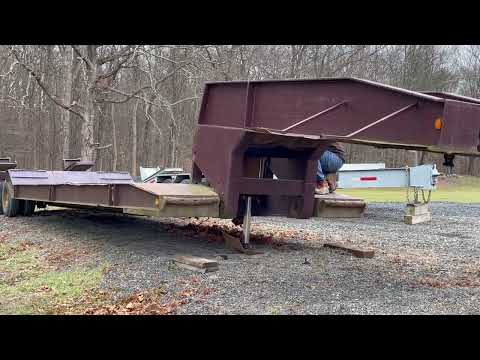 1986 Centerville Low Boy 25 Ton Semi Trailer With Ramps, Part 1