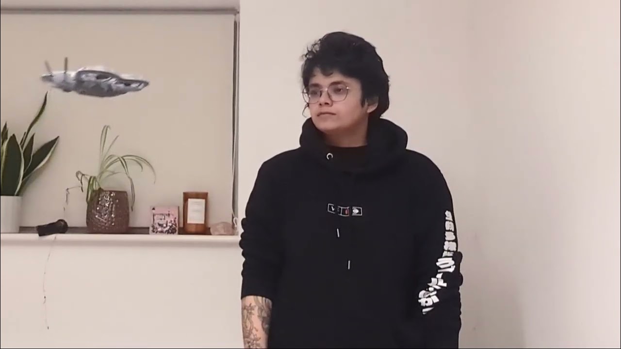 DJI Neo 2 — Palm takeoff and landing - YouTube