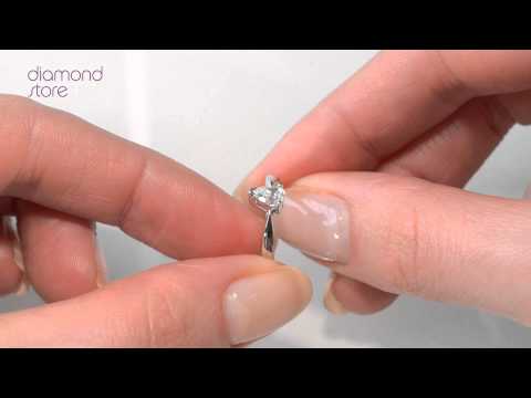 UT35 55JUY - Lovely Pear Shaped 18K White Gold Diamond Engagement Ring 0.33CT-G-H/SI