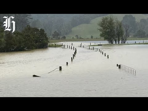 Northland weather bomb: Red stickers and an extended state of emergency | Herald NOW