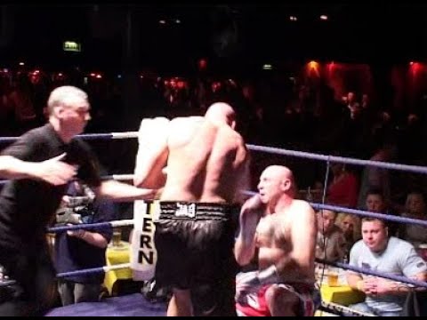 Classic IBA Boxing - Butch Lesley v Gary Marcell - Circus Tavern