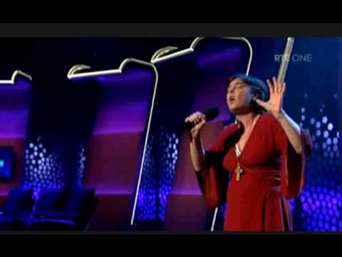 Sinead O'Connor Unique version of Dylans The Times They are a Changin'.wmv