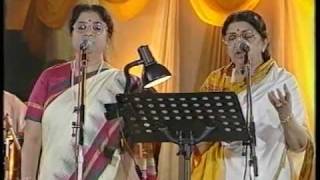 Lata & Usha Mangeshkar - Aplam Chaplam (Live P