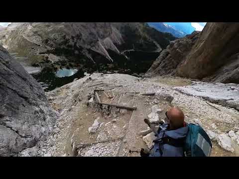 Forcella di Lech overlooking Lago di Lagazuoi on the way down to Rif Scotoni