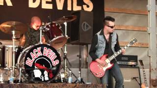 Find a Lady    -   Black Devils