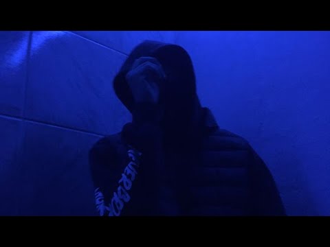 1. Luixx OG - Lento ao meu redor (Feat.Lil Daffy OG)