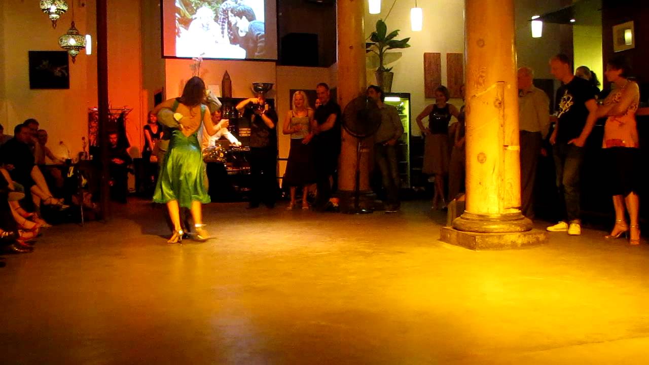 Aoniken Quiroga & Vanessa Fatauros in LA BRUJA (3) Milonga